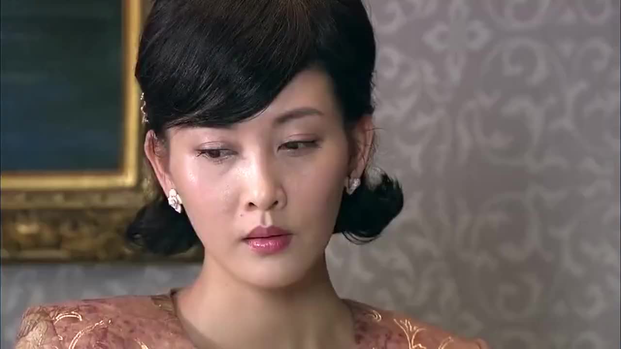 后妈的春天春云还是放不下心中的痛丢下餐馆独自思念