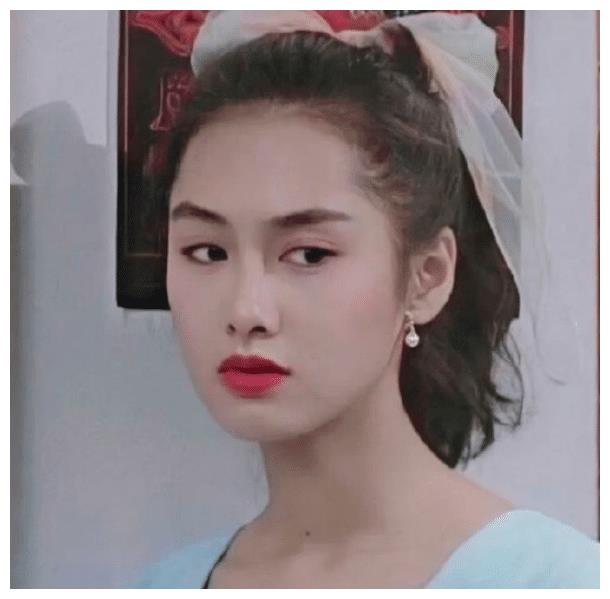 49岁朱茵好会打扮扎双丸子头活泼减龄紫霞仙子还是那么美
