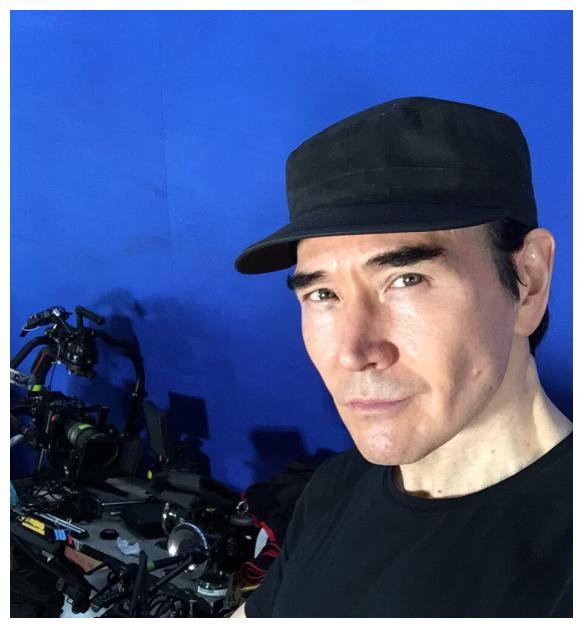 59岁费翔当年有多帅?