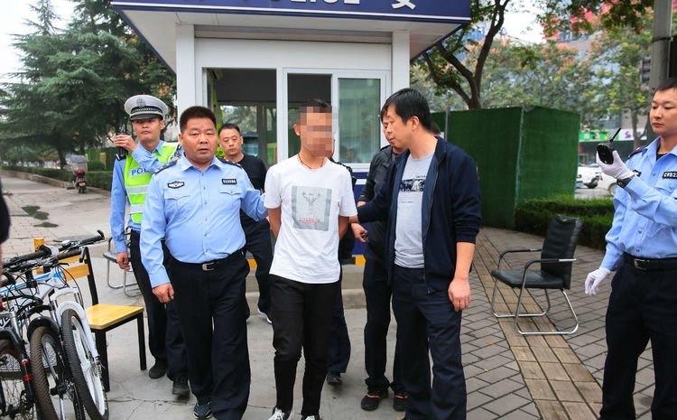 宝鸡交警成功抓捕三名山东在逃入室抢劫嫌疑人