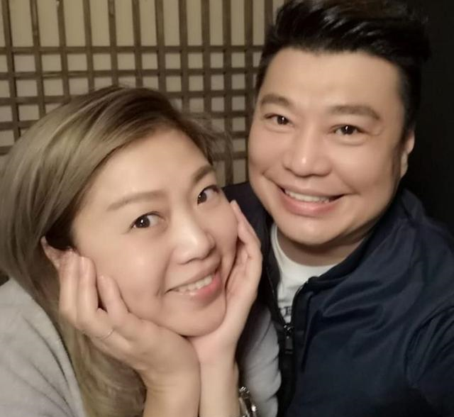 黎耀祥与阮兆祥梅小惠同框笑言将曝2人与曾伟权的三角关系