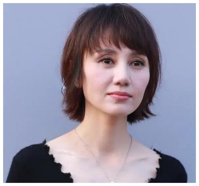 袁泉的基因有多绝?女儿九岁就拥有"深眼窝",不是混血胜似混血