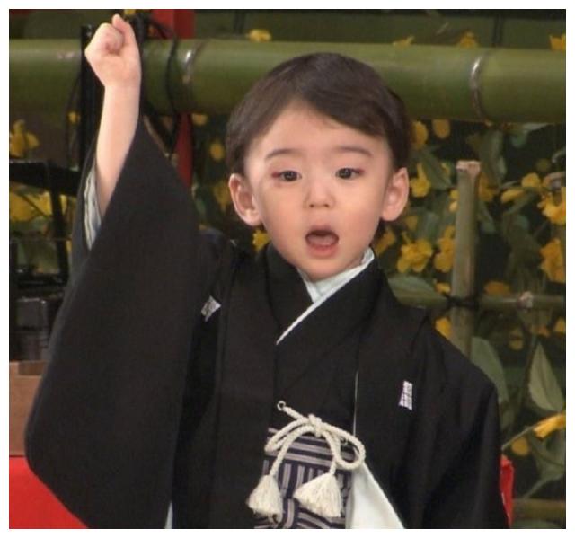 日本歌舞伎脸蛋妖精藤间斋 15岁出身名门堪称贵公子 太惊艳 财经头条