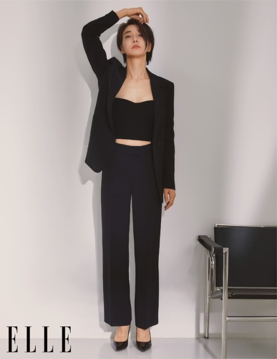 韩国女艺人陈瑞妍最新杂志写真曝光