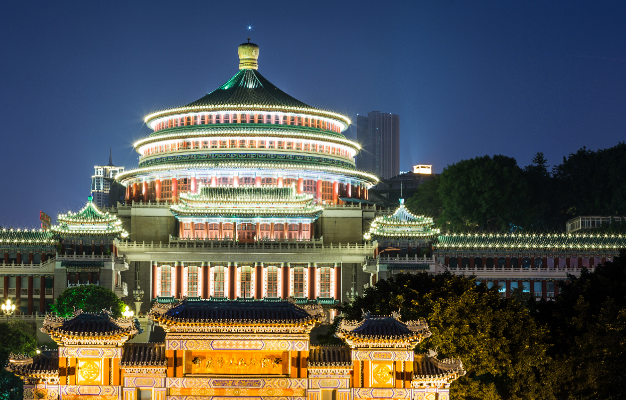 我国这座年轻有活力的城市,吸引大批游客前往,未来值得期待