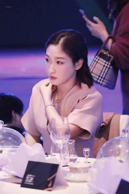 她是张继科前女友职业生涯屡次被丁宁碾压如今恋情曝光获祝福