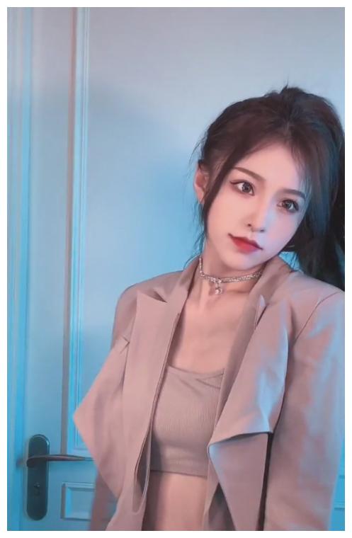 刘思瑶扳回一局,线下抓拍颜值高,与沫子有一战之力!