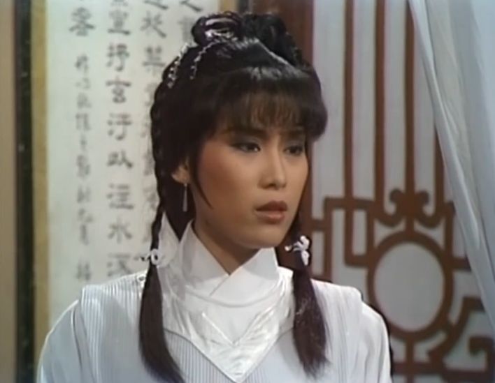 83版射雕穆念慈一身白衣的扮相最好看略带幽怨的眼神让人心疼