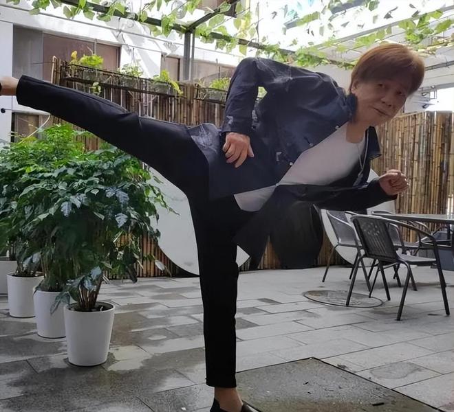 李小龙惧怕马保国？直言：太极闪电五连鞭厉害，我能扛过前3招吗__财经头条