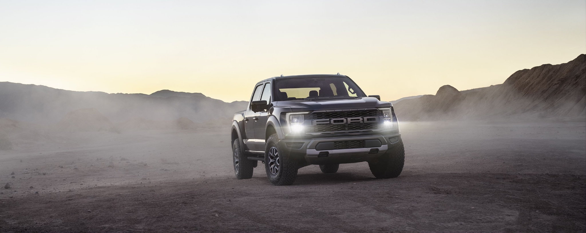 6月21日,全新一代福特f-150(配置|询价)猛禽开始通过官方小程序接受