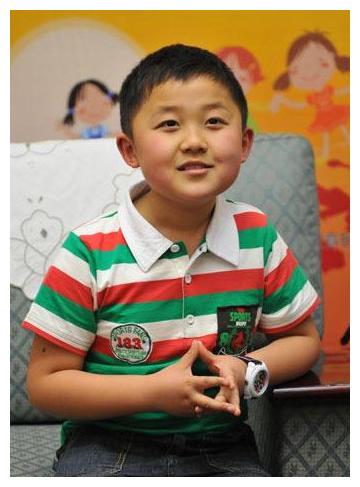 贾云哲5岁参加宝宝秀,6岁演东儿走红,今23岁身高只有1米6