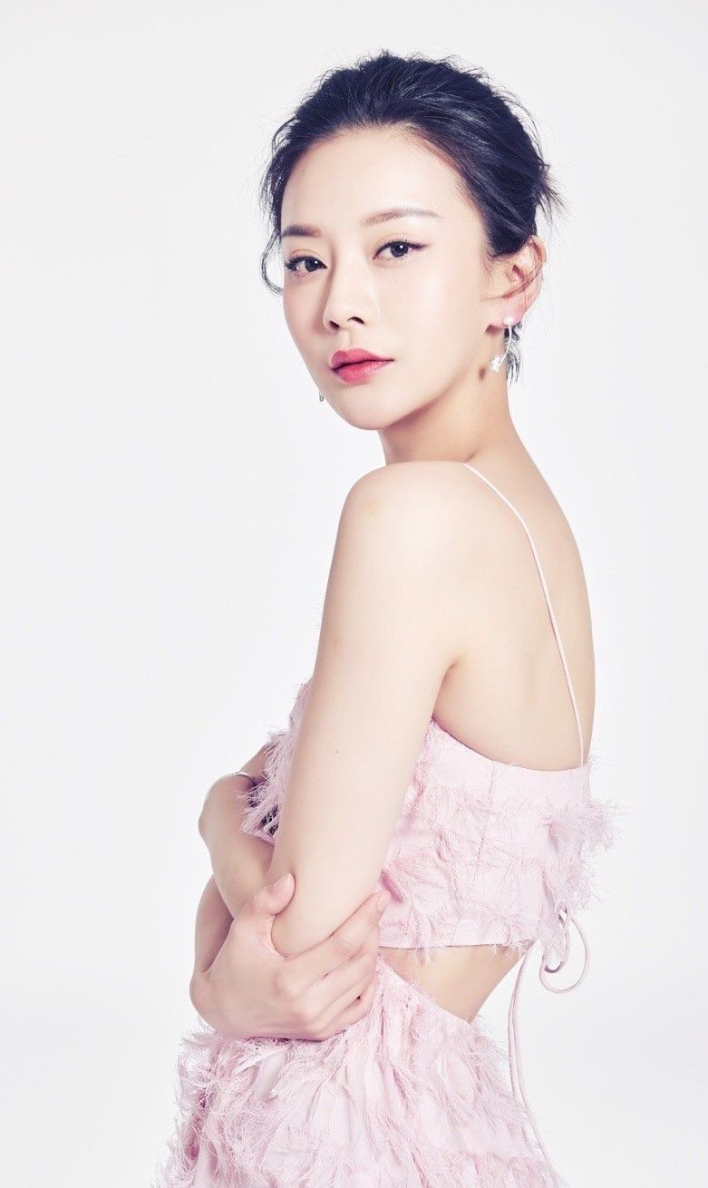 女神汤梦佳,纯情的小可爱,意外惊艳迷人,简直太仙了_高清图集_新浪网