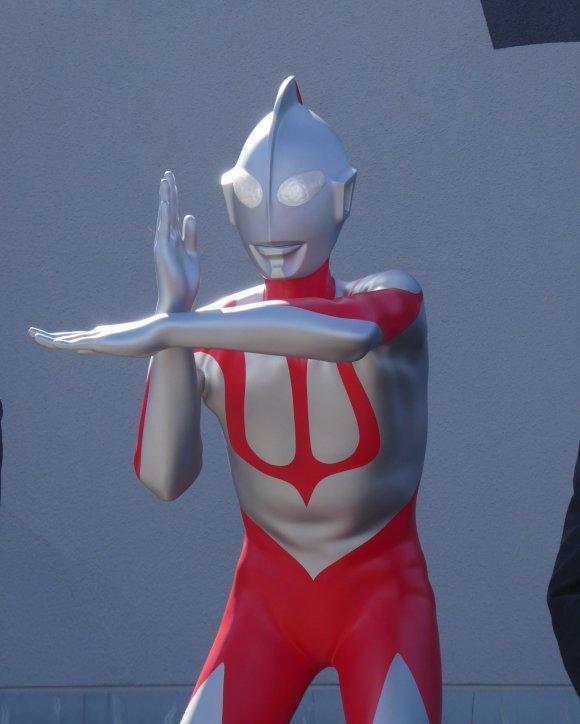 电影新奥特曼初代奥特曼光线发射姿态披露粉丝表示不太习惯