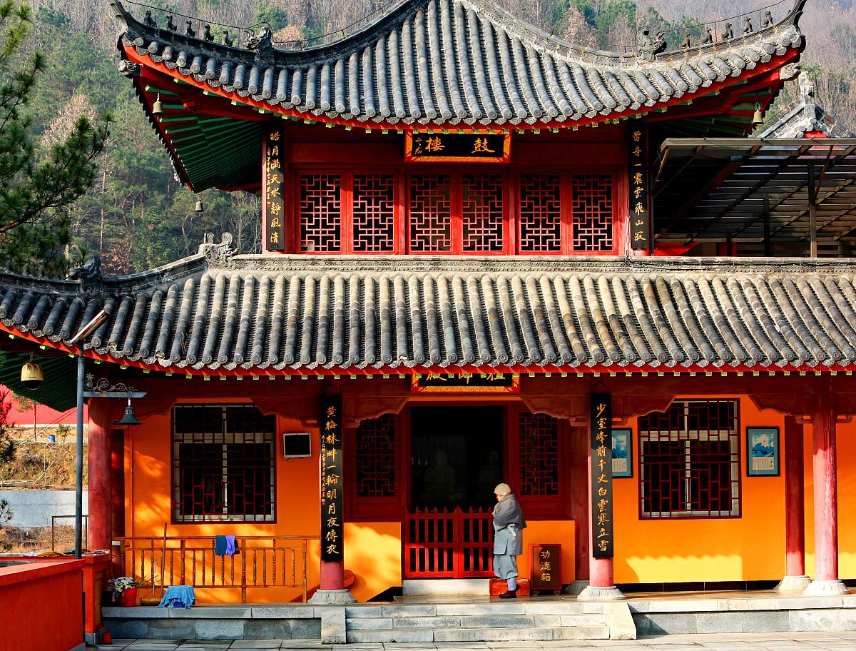 谁说湖北黄冈没有啥著名景点，这两座闻名全国的寺庙你来过吗？__财经头条