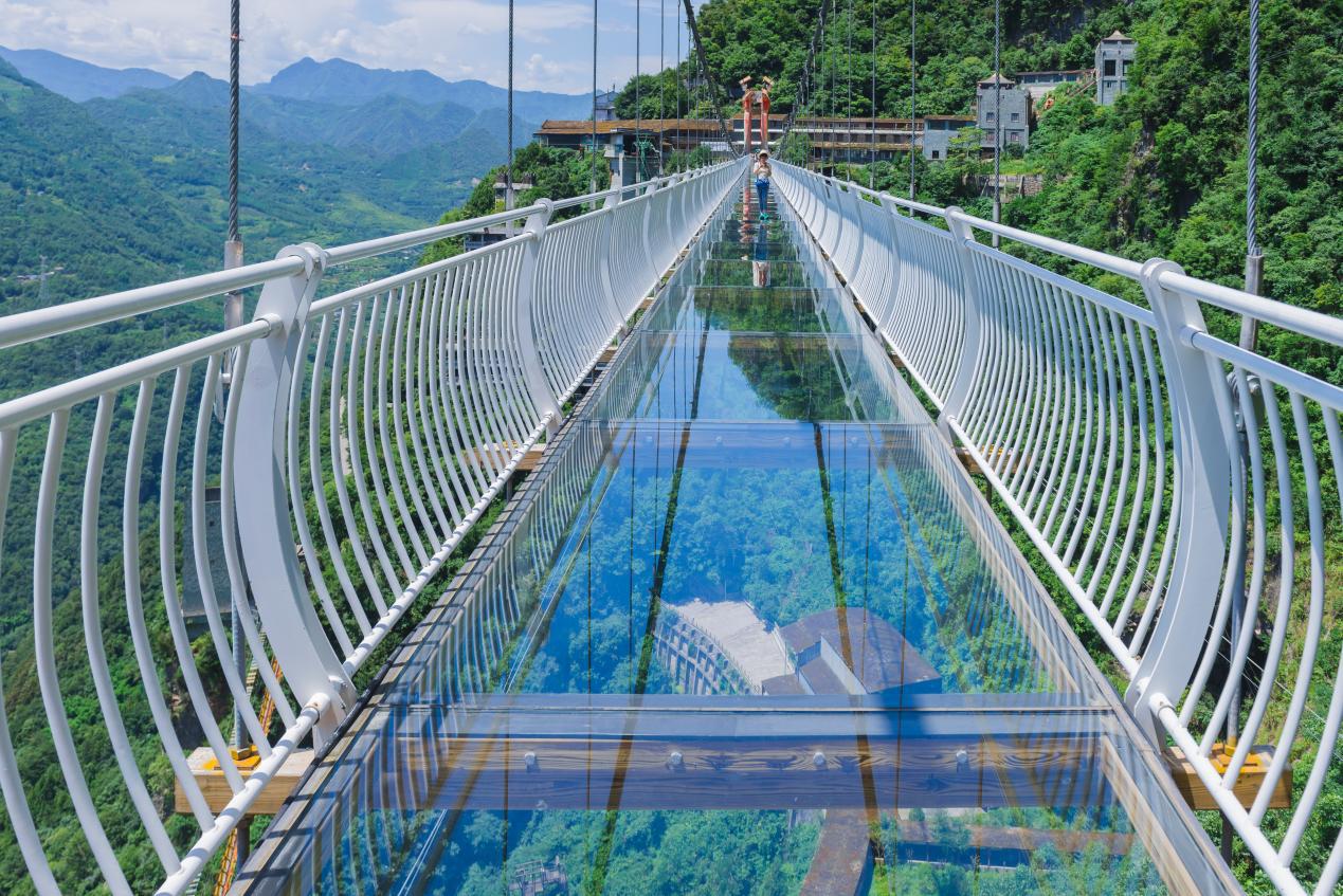 九凤谷玻璃桥图片
