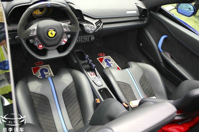 土豪驾"限量版"法拉利出门,全球仅6台,藏品也舍得开出门?