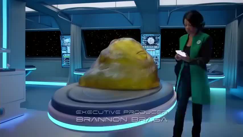 果冻外星人和人类坠入爱河,这画面感太强了