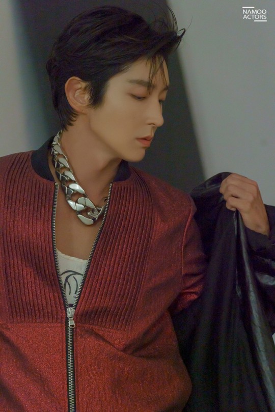 韩国艺人李准基未公开杂志写真曝光