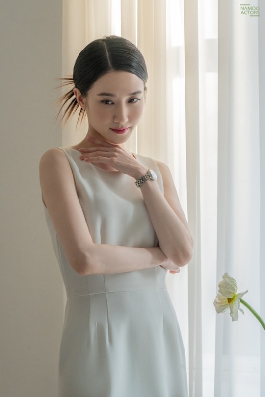 韩国女艺人朴恩彬最新杂志写真曝光|朴恩彬|杂志|韩国女艺人_新浪新闻