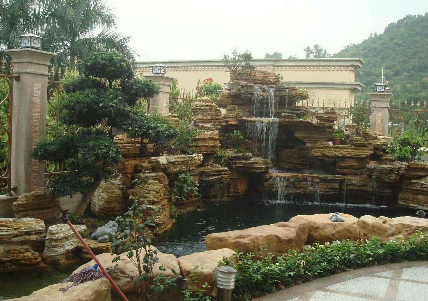 上海松江别墅庭院假山__财经头条