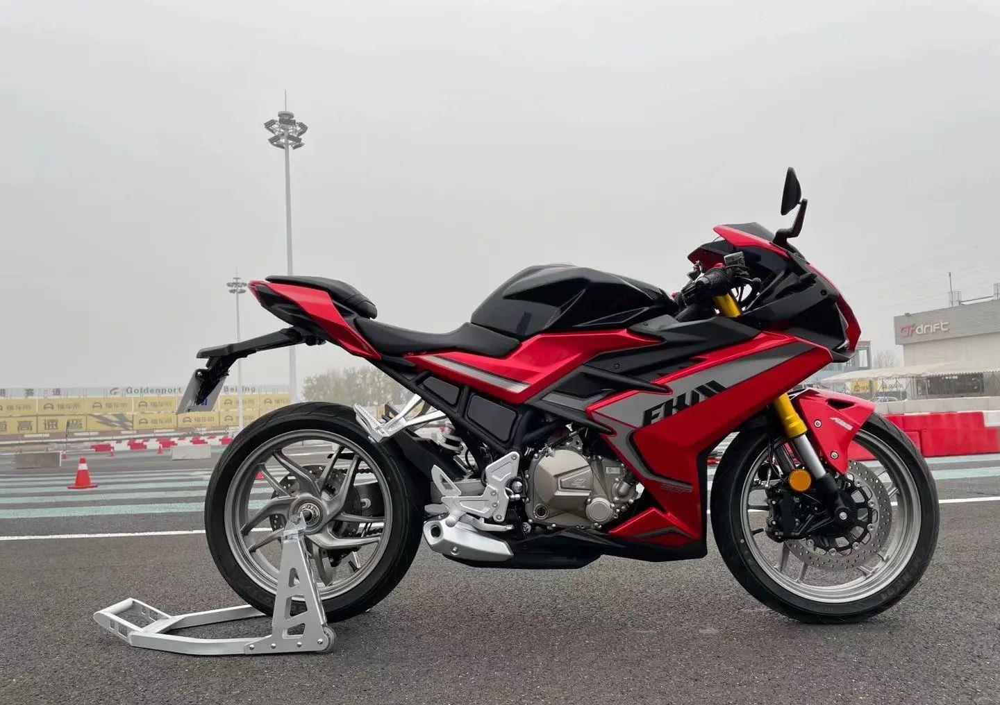 19880的单摇臂250小跑车,fk3gp配置解析视频