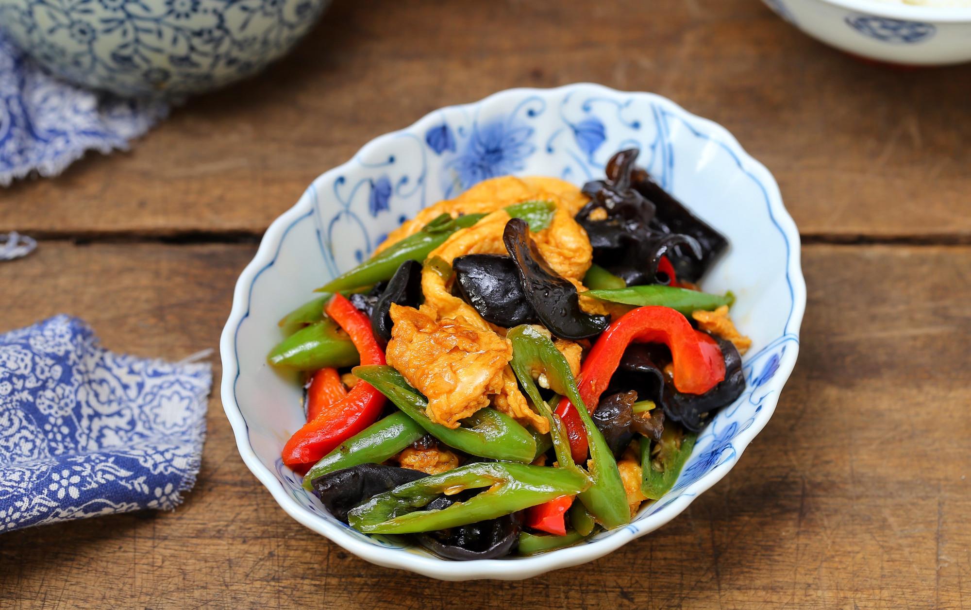 家常快手小炒首选这道菜,鲜美入味倍儿下饭,比大鱼大肉还受欢迎__财经