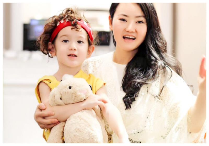 有种基因叫周嘉诚本以为颜值随妈谁知与爸爸复制粘贴