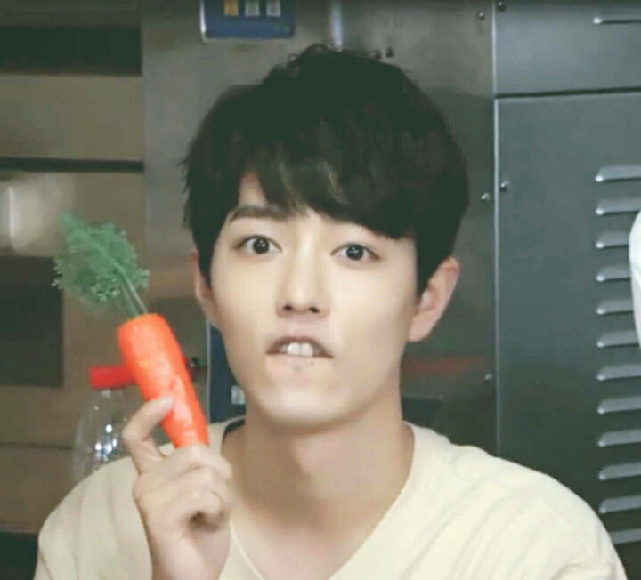 30岁的肖战,出道才5年,回顾成名之路,他是怎样走到今天的?休闲区蓝鸢梦想 - Www.slyday.coM 30岁的肖战,出道才5年,回顾成名之路,他是怎样走到今天的?休闲区蓝鸢梦想 - Www.slyday.coM