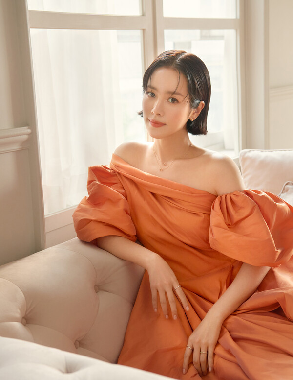 韩国女艺人韩志旼最新代言宣传照曝光|韩志旼|宣传照|韩国女艺人_新浪