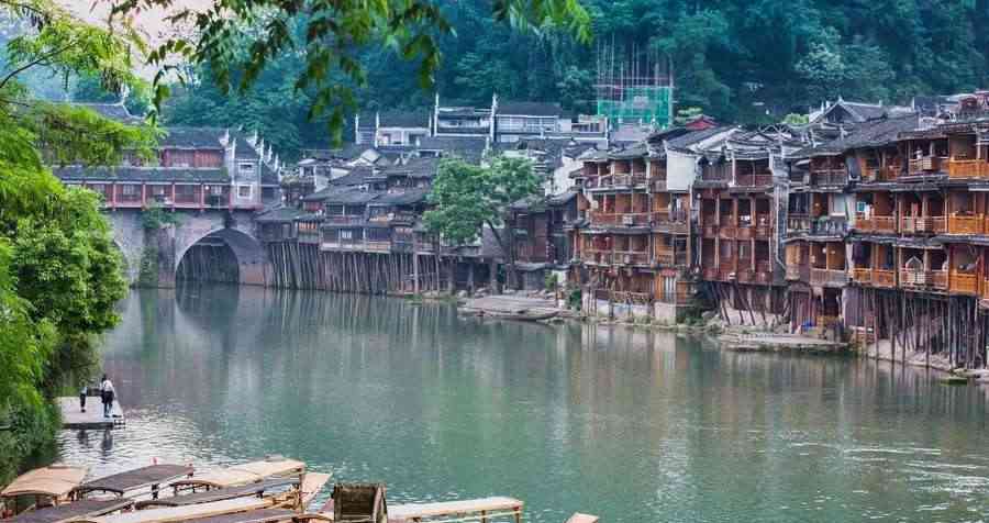 凤凰古城中国最美丽的古城镇之一