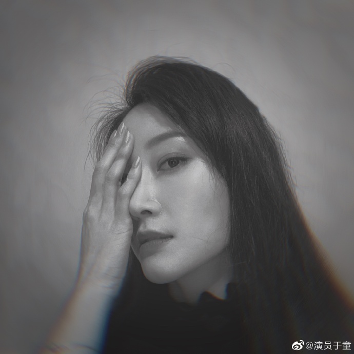 1/ 9美女演员于童迷人写真美照欣赏啊2/ 9美女演