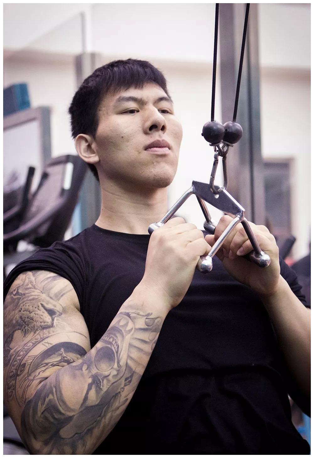 八一男篮国字号球员打野球谋生钟显超曾宁可放弃cba选秀打村赛