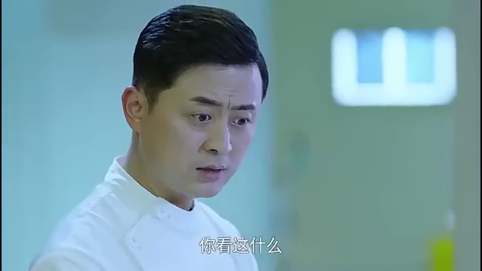 急诊科医生护士长清点药瓶发现护士拿错药酿成大错