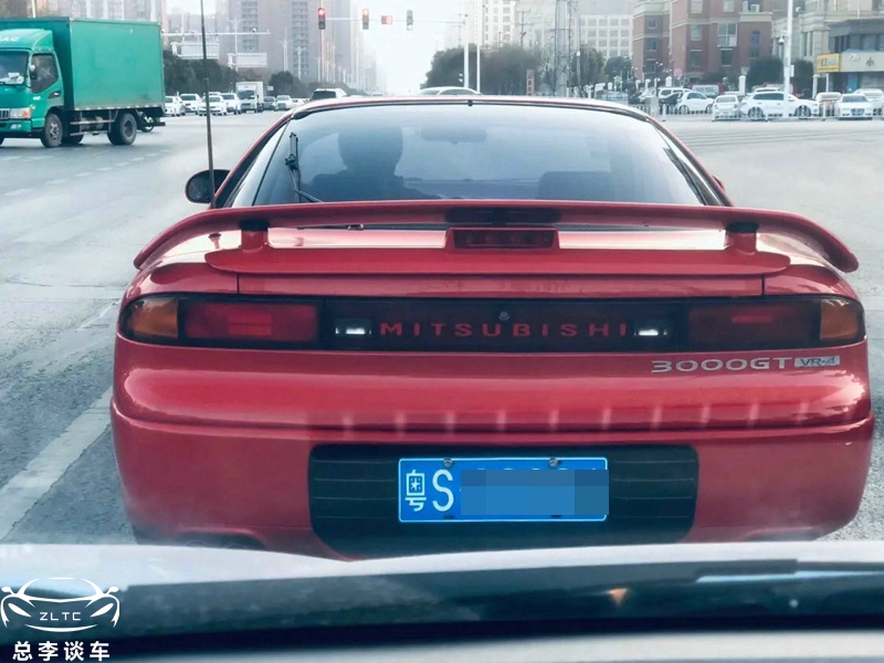 偶遇曾经的日系五朵金花跳灯3000gt如今一车难求