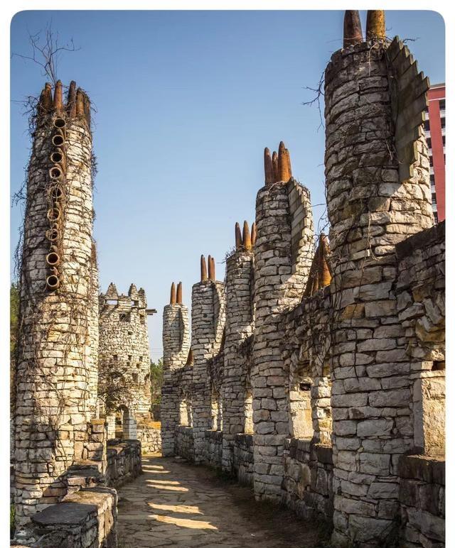 贵阳花溪夜郎谷,神秘的石头城堡成就了石头的艺术