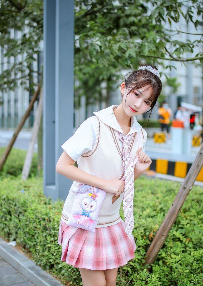 coser鳗鱼霏儿_可爱jk装扮__财经头条