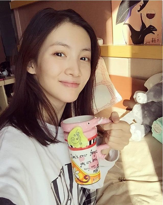 晒晒金晨住的豪宅,家里装修潮流上档次,宛如是仙女住的地方