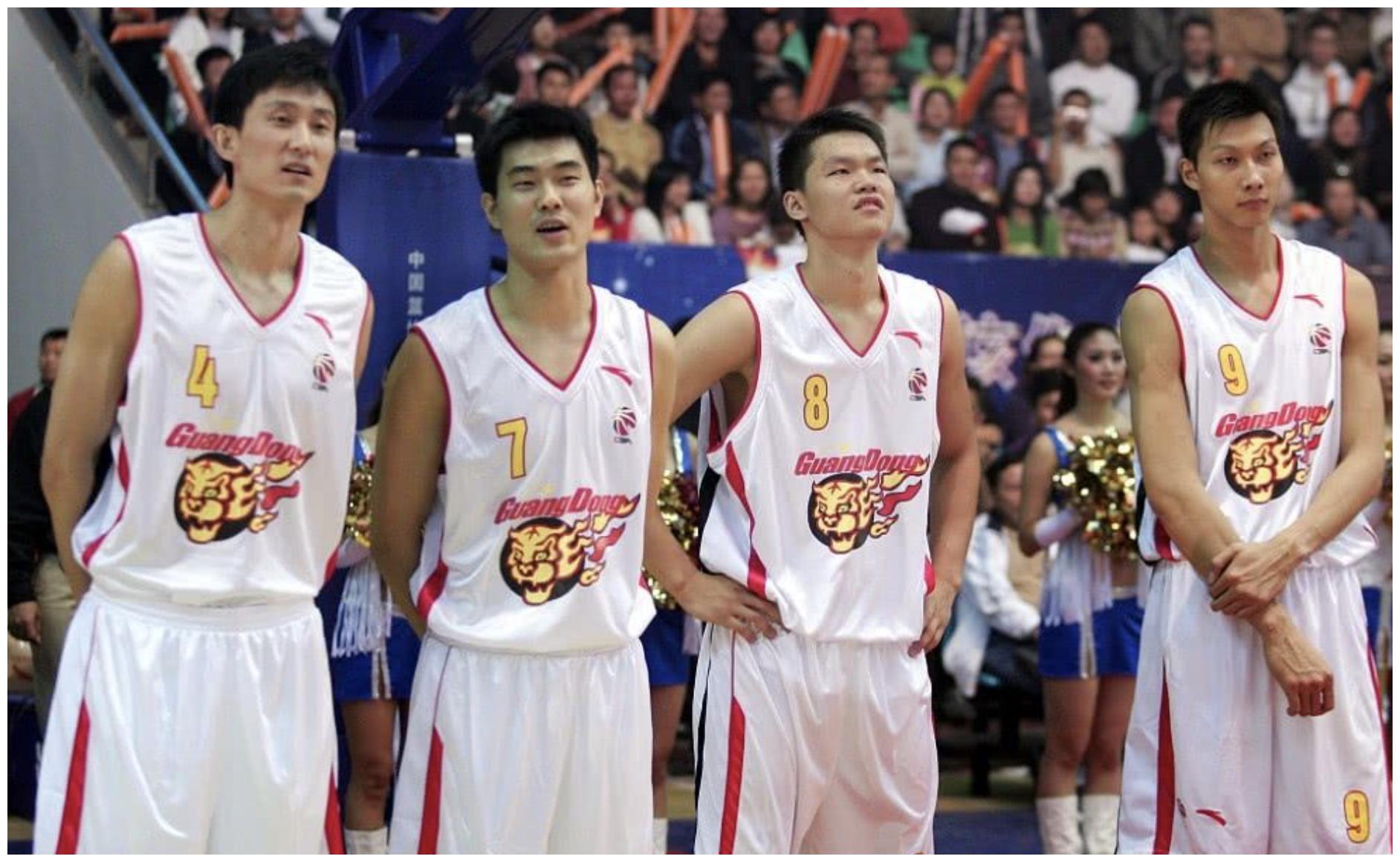 都是广东五虎,朱芳雨和杜锋退役后都留队了,为何王仕鹏选择离开