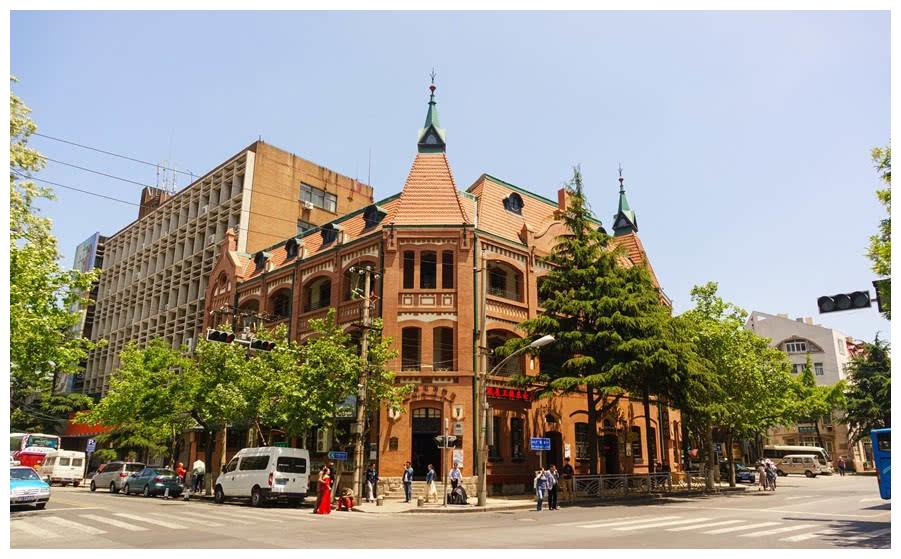 想要去德国旅游的游客有福了,国内这座小镇满足你,就在青岛!