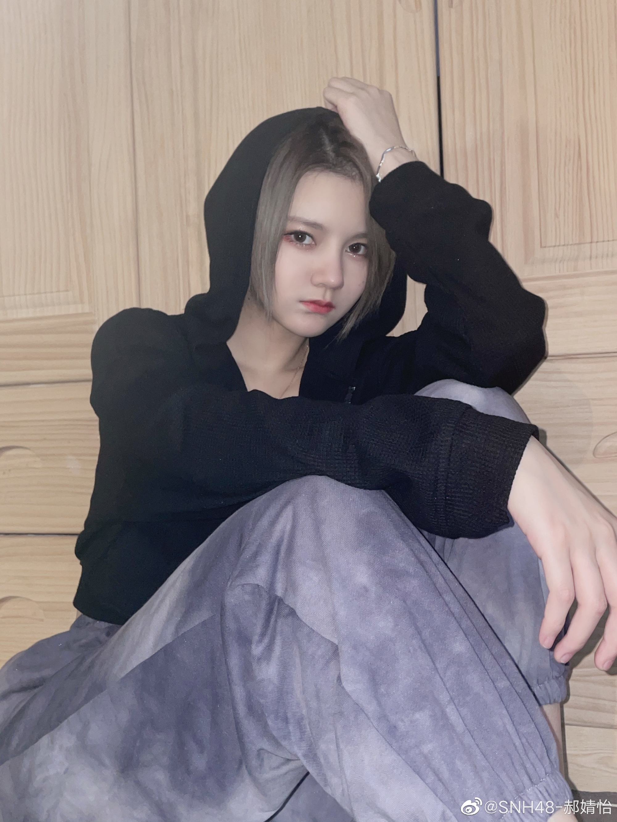 美女艺人snh48-郝婧怡迷人美照,真好看__财经头条