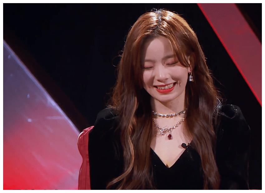 就比如张雨绮吐槽陈卓璇,陈卓璇吐槽张雨绮,都属于平时在娱乐圈肯定不