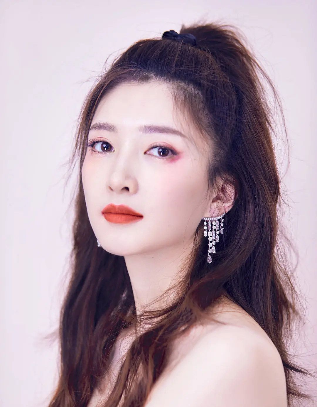 江疏影最近的妆发造型真的太太太好看了,显年轻还很有女团的感觉_高清