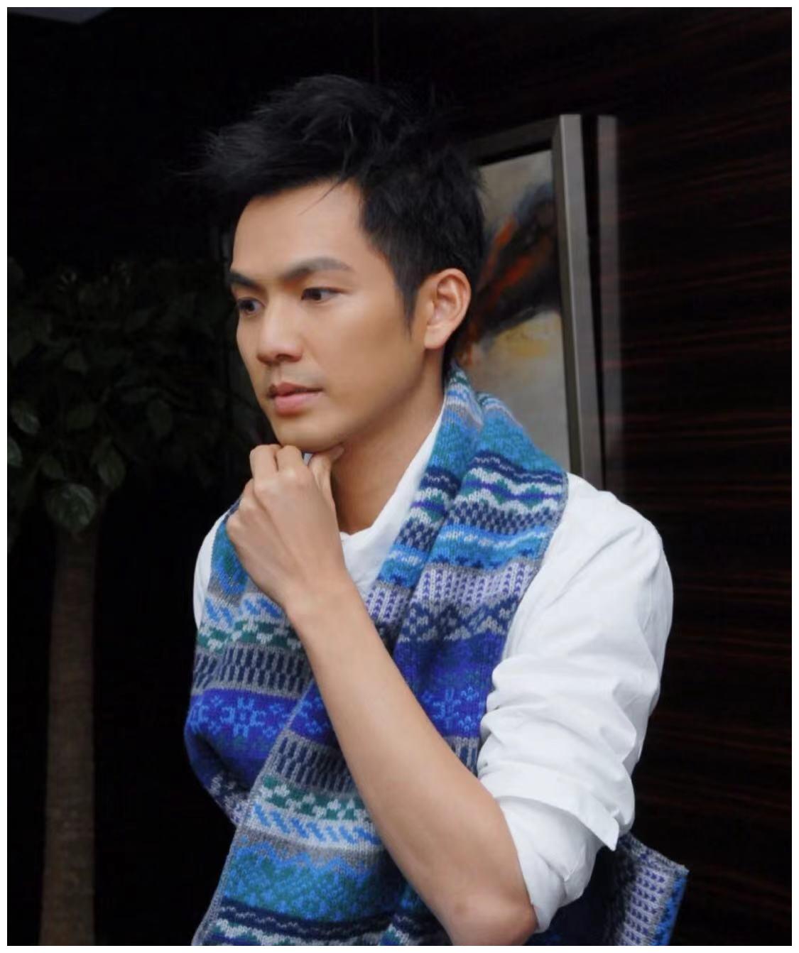 不老男神钟汉良,怎么做到越老越有味道?__财经头条