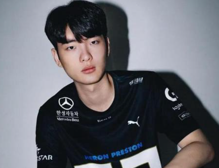 哥子哥rascal向粉丝行跪拜礼饯别并首次澄清s10的回眸