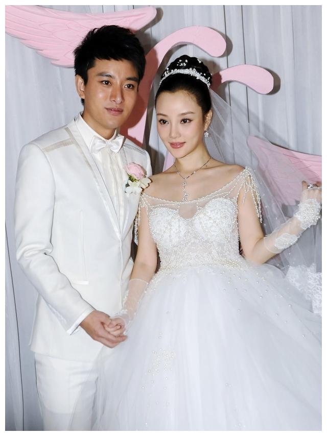 疑似与李小璐复合的贾乃亮到底图什么