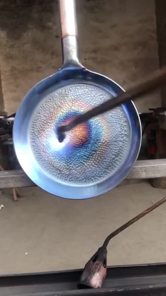 铁锅烤蓝后,才算是真正完美了,才能叫不粘锅!