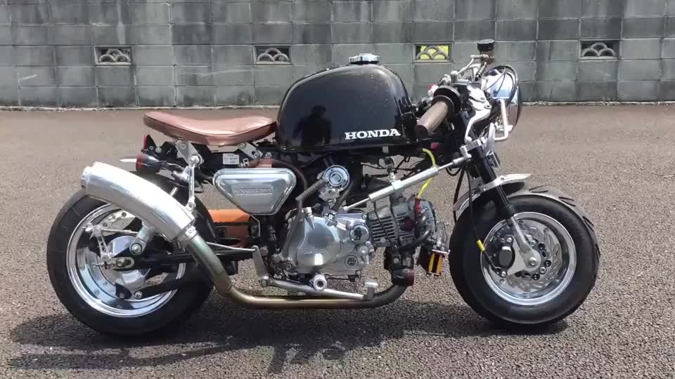 本田最小的一辆摩托车,限坐一人,仪表盘真高档