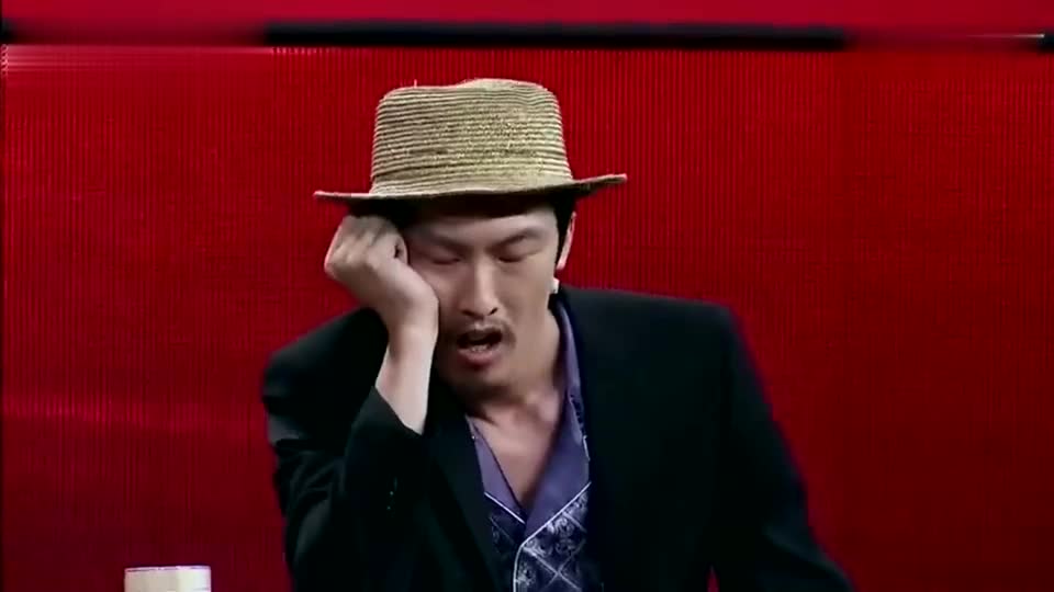 许君聪露财大金链子真炫,一句一个笑点,张小斐都忍不住笑了