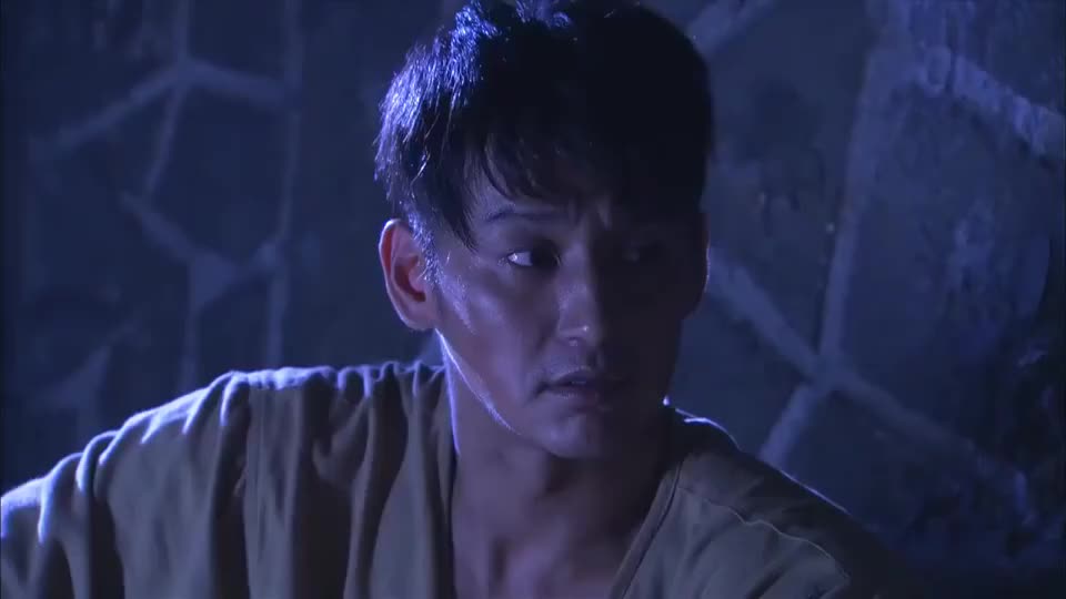 冲出月亮岛陆刚提议让穿山甲接触天红实施计划的一步