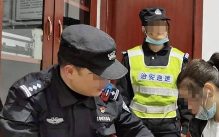 陕西15岁女孩坐火车，独自一人去广东见网友，刚到重庆就被拦下休闲区蓝鸢梦想 - Www.slyday.coM